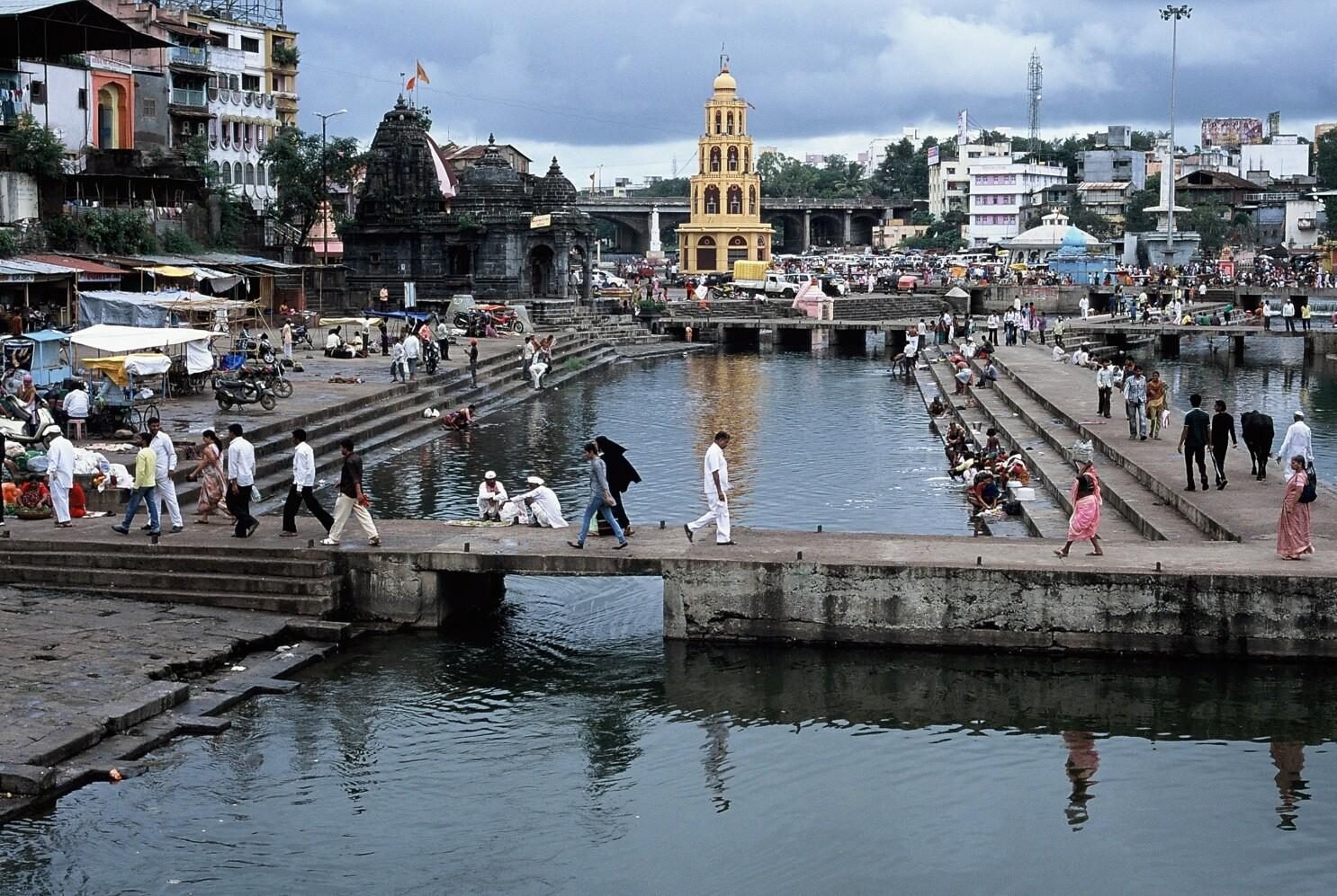 Same-day darshan is realistic